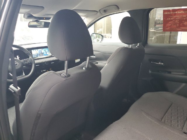 Certified 2026 Nissan Kicks SV FWD image 30