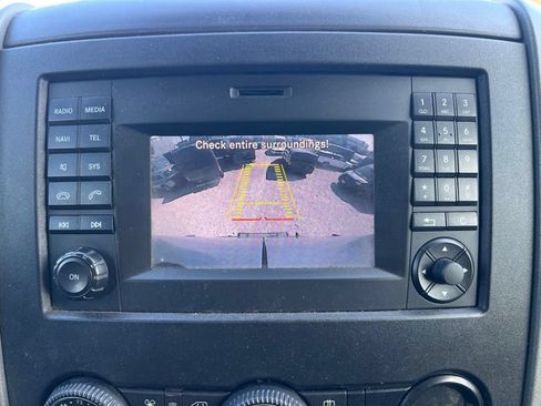 Used 2018 Mercedes-Benz Sprinter 2500 image 20