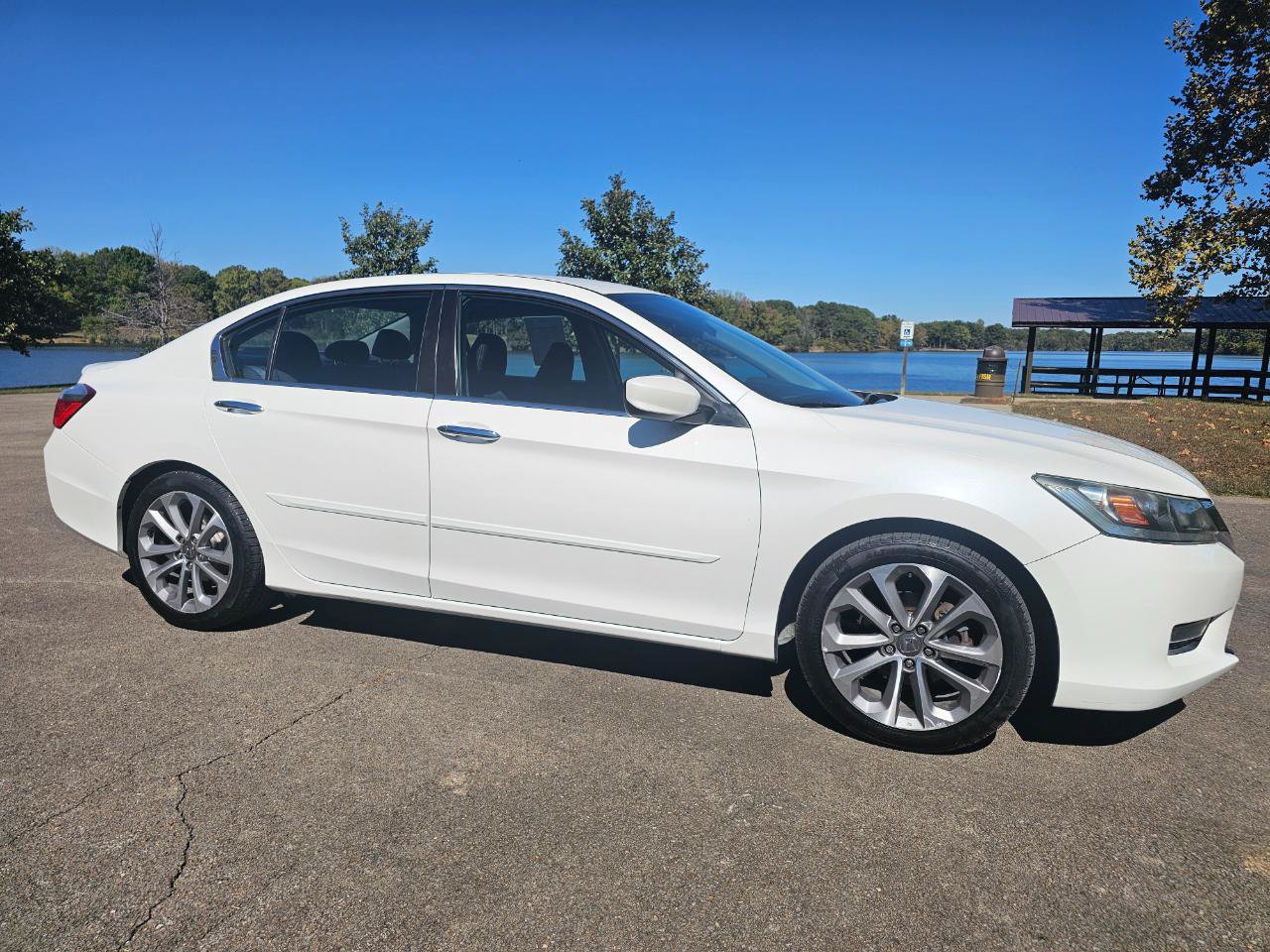Used 2013 Honda Accord Sport image 3