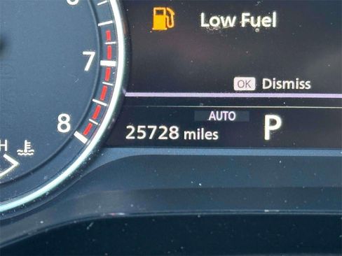 Certified 2024 Nissan Pathfinder SV w/ Black Appearance Package image 27