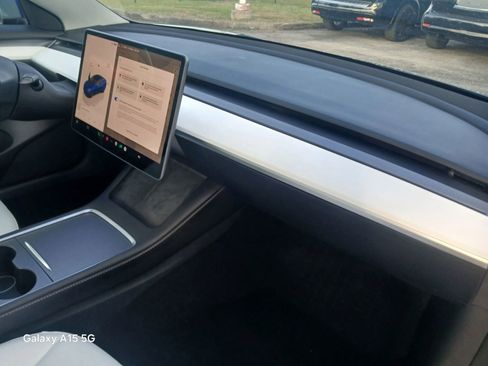 Used 2023 Tesla Model 3 Standard Range image 15