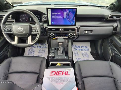 Used 2025 Toyota 4Runner Limited w/ Tow Technology Package AWD/4WD image 28