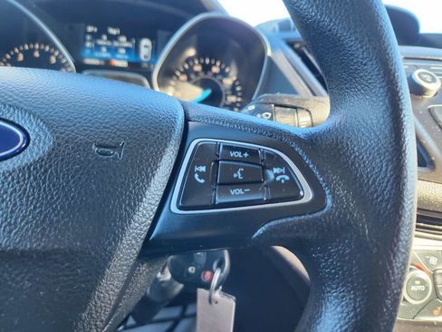 Used 2018 Ford Escape SE w/ Ford Safe & Smart Package image 19