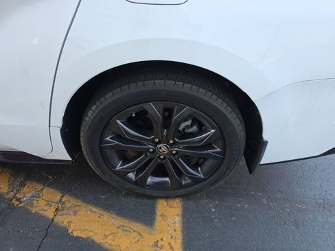 Used 2023 Toyota Sienna XSE image 12