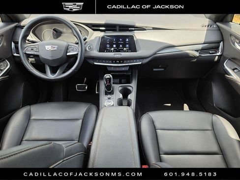 Certified 2023 Cadillac XT4 Sport FWD image 9