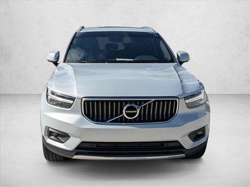 Used 2020 Volvo XC40 T5 Inscription image 2