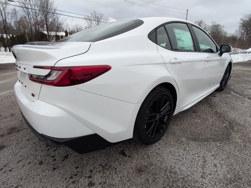 New 2026 Toyota Camry SE w/ Multimedia Upgrade Package image 7