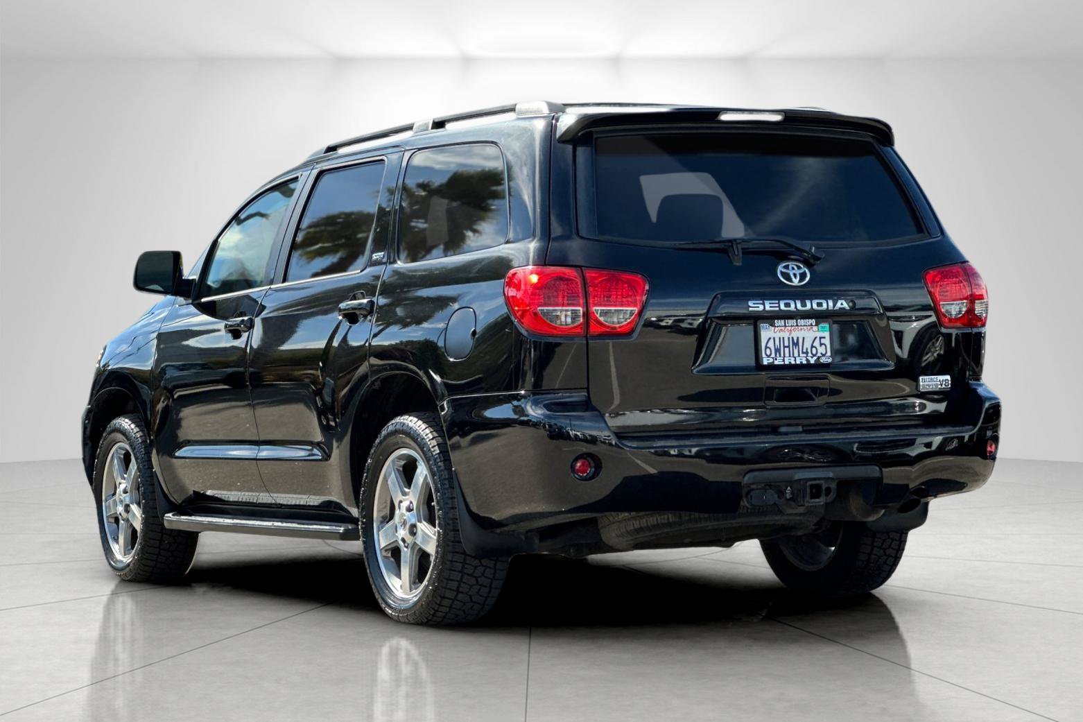 Used 2012 Toyota Sequoia SR5 w/ Sport Appearance Pkg RWD image 5