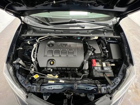 Used 2017 Toyota Corolla LE FWD image 25