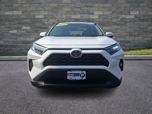 Used 2021 Toyota RAV4 XLE w/ Convenience Package AWD/4WD image 2