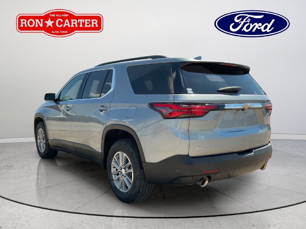 Used 2023 Chevrolet Traverse LT FWD image 4