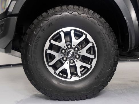 Used 2022 Ford F150 Raptor w/ Equipment Group 801A High AWD/4WD image 9