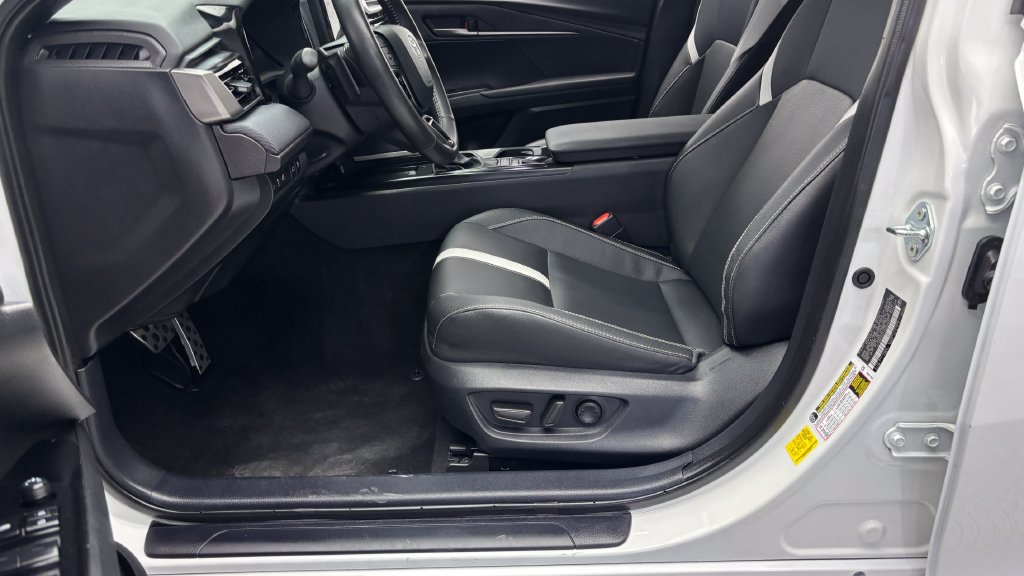 Certified 2025 Toyota Camry SE w/ Convenience Package FWD image 12
