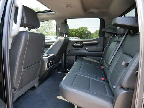 Used 2024 GMC Sierra 1500 Elevation w/ Elevation Premium Package AWD/4WD image 16