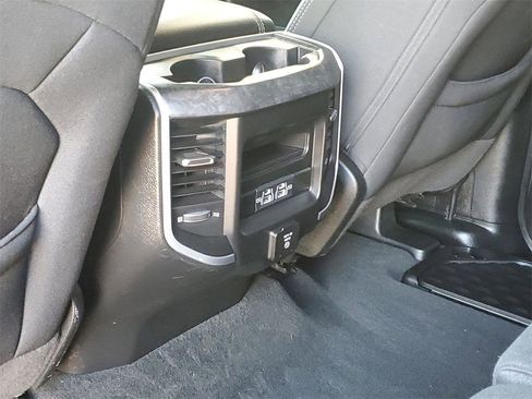 Used 2021 RAM 1500 Big Horn image 20