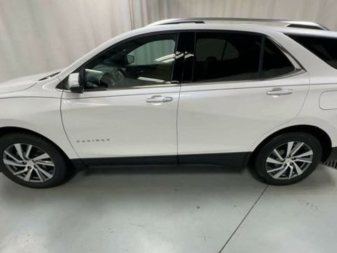 Used 2022 Chevrolet Equinox Premier AWD/4WD image 5