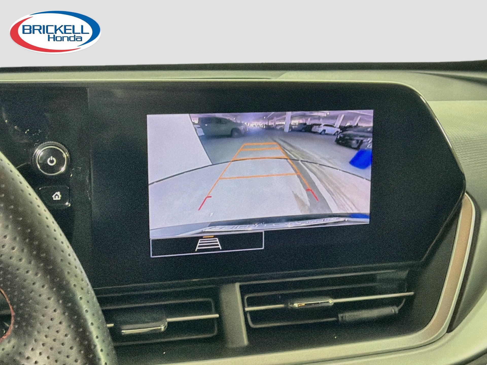 Used 2024 Chevrolet Trax RS FWD image 29