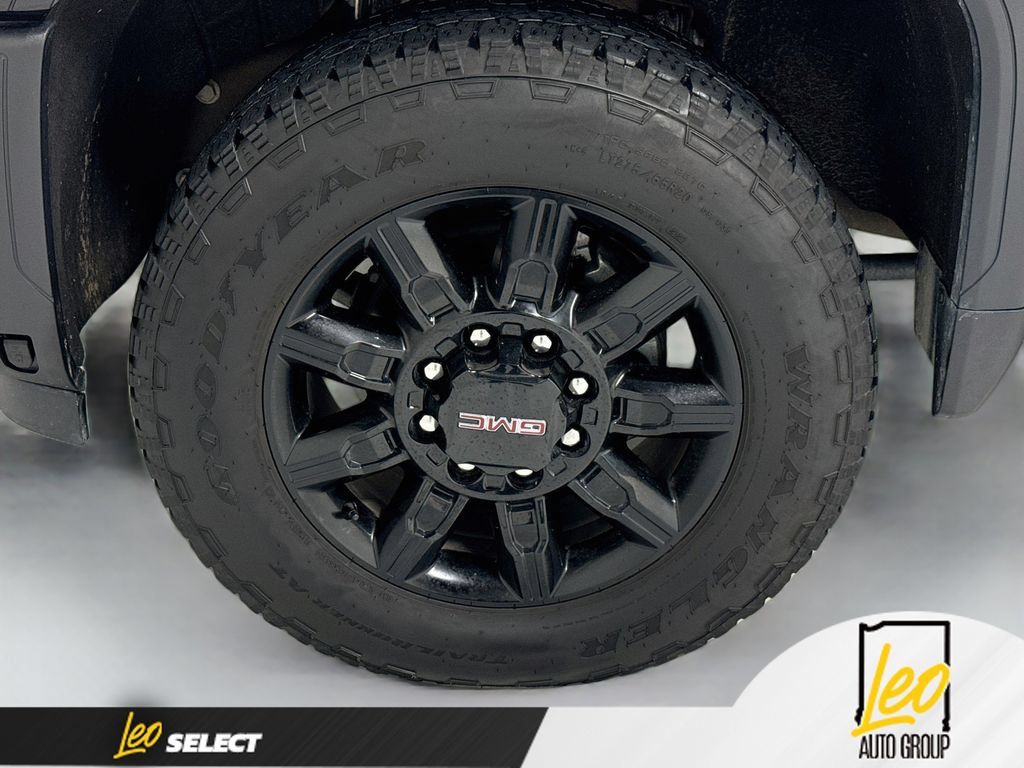 Used 2025 GMC Sierra 2500 AT4 AWD/4WD image 35