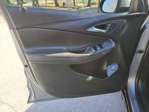 Used 2023 Buick Encore GX Select image 12