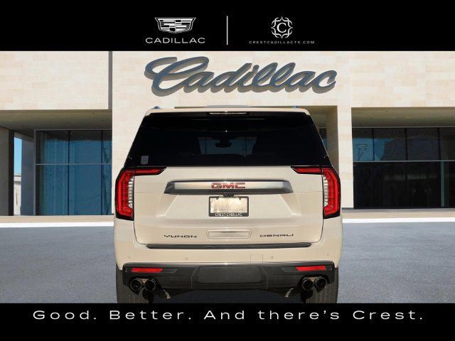 Used 2021 GMC Yukon XL Denali w/ Denali Premium Package AWD/4WD image 4