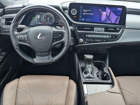 Certified 2025 Lexus ES 300h w/ Luxury Package image 25