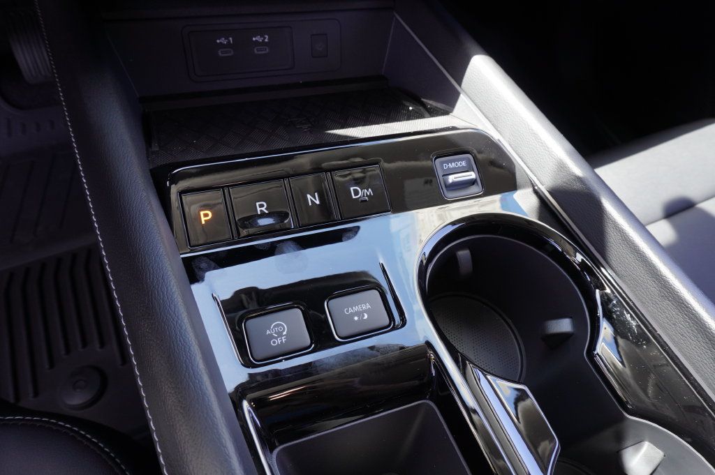 Certified 2025 Nissan Murano SL AWD/4WD image 18