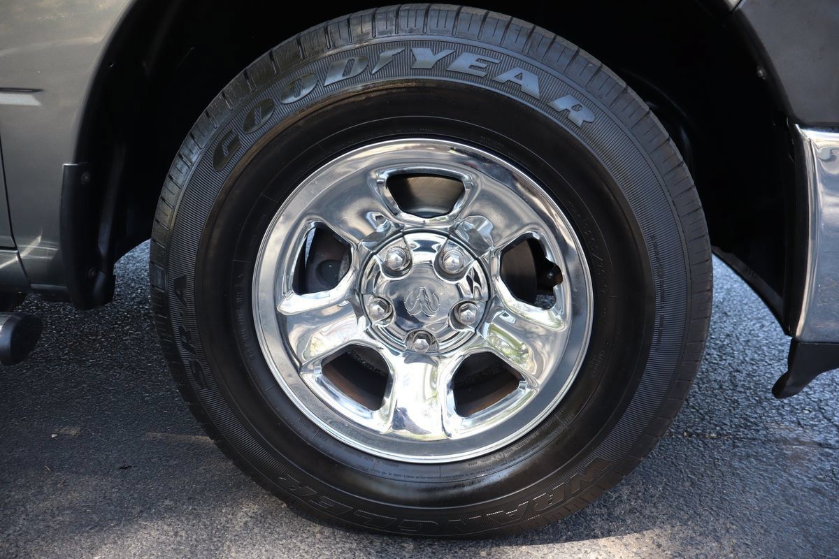 Used 2011 RAM 1500 ST w/ ST Popular Equipment Group AWD/4WD image 40