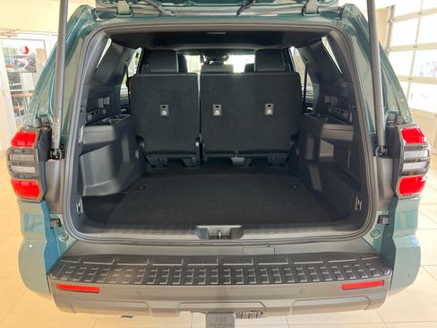 New 2026 Toyota 4Runner TRD Off-Road Premium AWD/4WD image 9