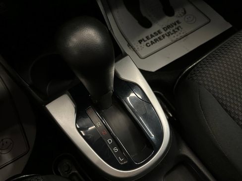 Used 2019 Honda Fit LX image 16