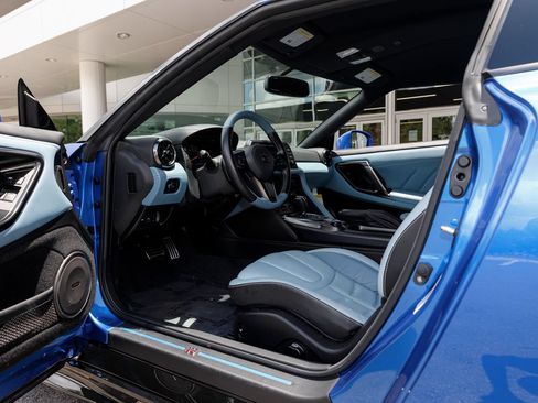 Used 2024 Nissan GT-R AWD/4WD image 50