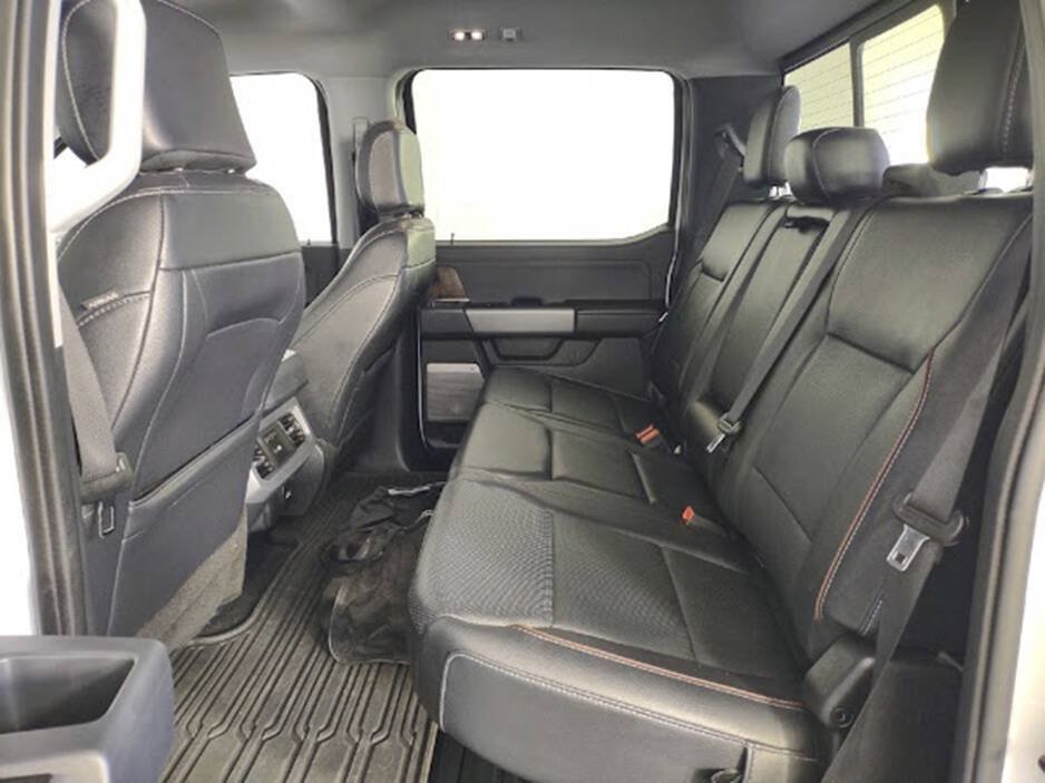 Used 2024 Ford F250 Lariat w/ FX4 Off-Road Package AWD/4WD image 15