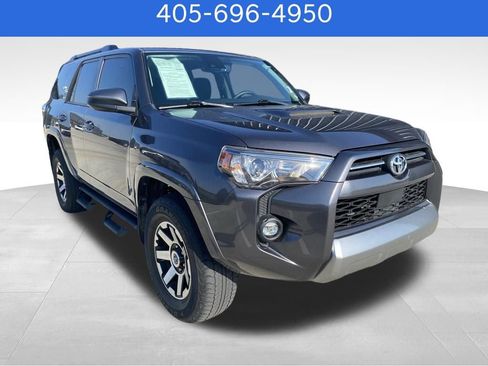 Used 2022 Toyota 4Runner TRD Off-Road image 3