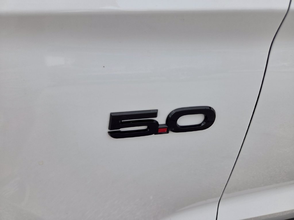 Used 2018 Ford Mustang GT RWD image 4