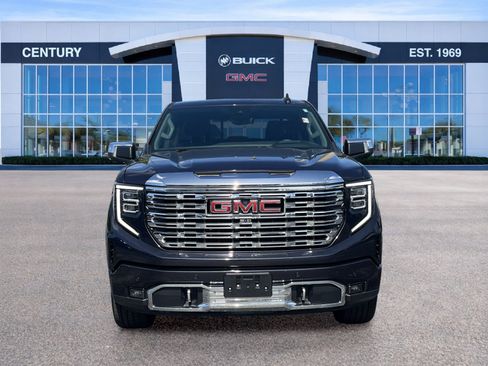 Used 2025 GMC Sierra 1500 Denali w/ Denali Reserve Package AWD/4WD image 8