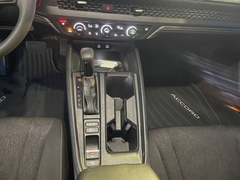 Used 2025 Honda Accord SE image 25