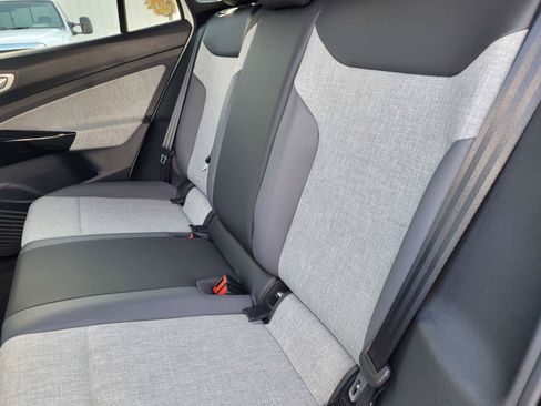 New 2026 Volkswagen ID.4 Pro RWD image 11