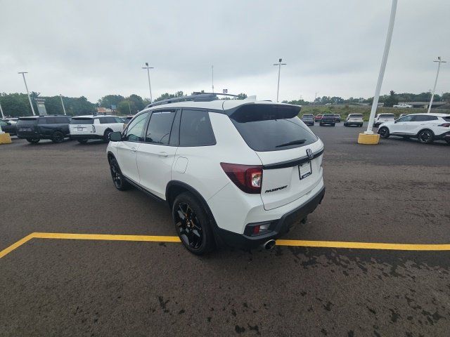 Used 2024 Honda Passport Black Edition image 6