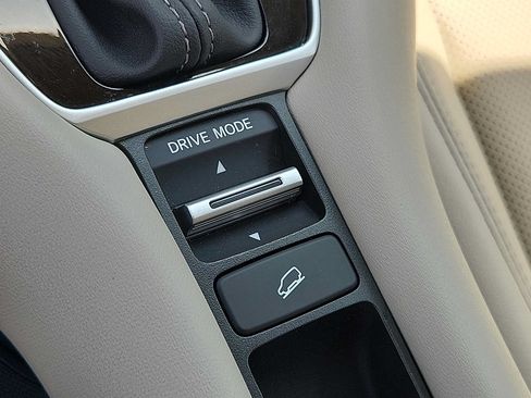 Certified 2024 Honda HR-V EX-L image 26