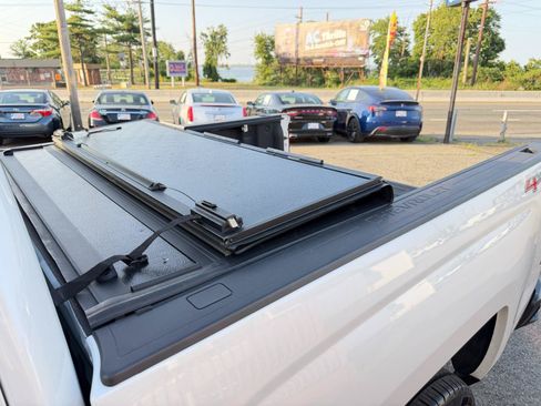 Used 2017 Chevrolet Silverado 1500 LTZ w/ Sport Package AWD/4WD image 40
