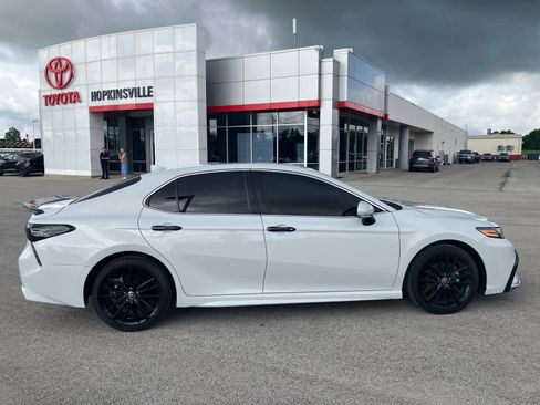 Used 2024 Toyota Camry XSE FWD image 8