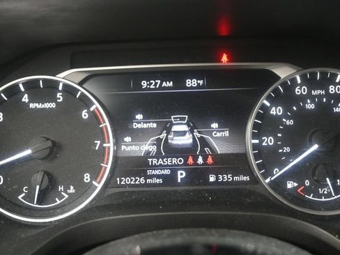 Used 2022 Nissan Rogue SV w/ SV Premium Package FWD image 13