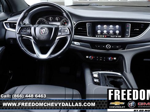 Used 2023 Buick Enclave Essence image 14