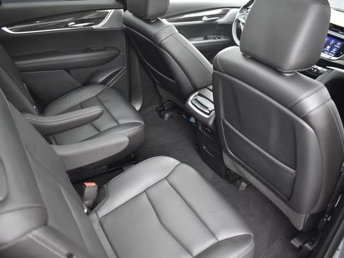 Used 2020 Cadillac XT6 Sport AWD/4WD image 32