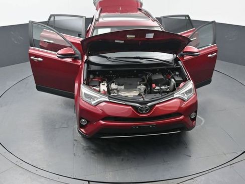 Used 2018 Toyota RAV4 Limited image 56