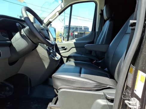 New 2026 Ford Transit 250 148 Medium Roof RWD image 12