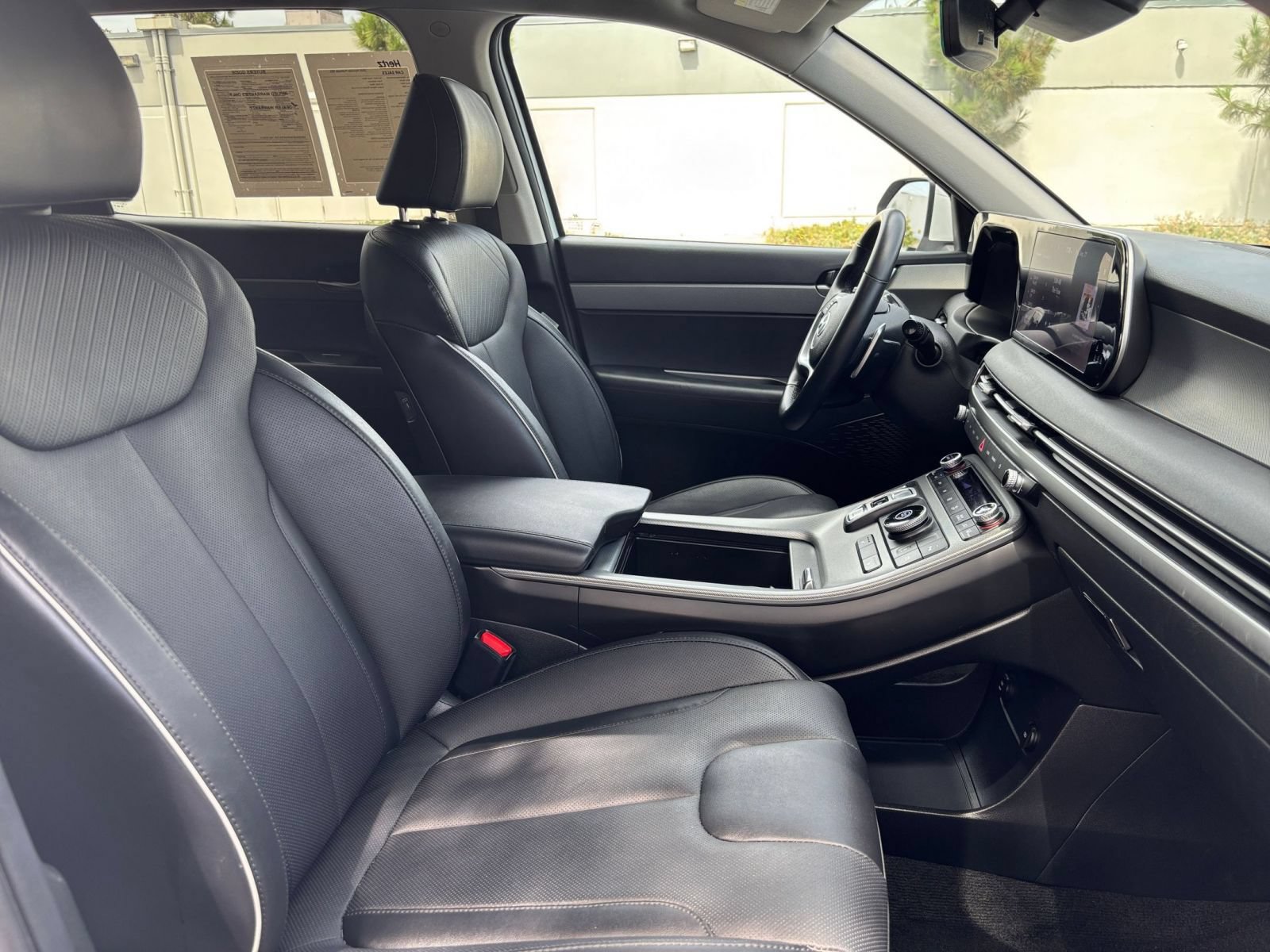 Used 2025 Hyundai Palisade SEL FWD image 39