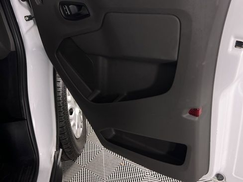 Used 2023 Ford Transit 350 XLT image 31