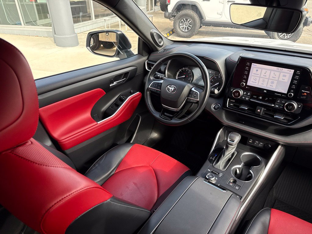 Used 2022 Toyota Highlander XSE AWD/4WD image 39