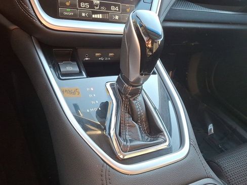 Used 2021 Subaru Outback Premium image 15