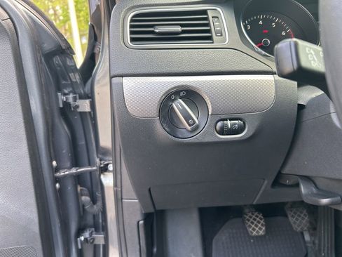 Used 2017 Volkswagen Jetta S image 24